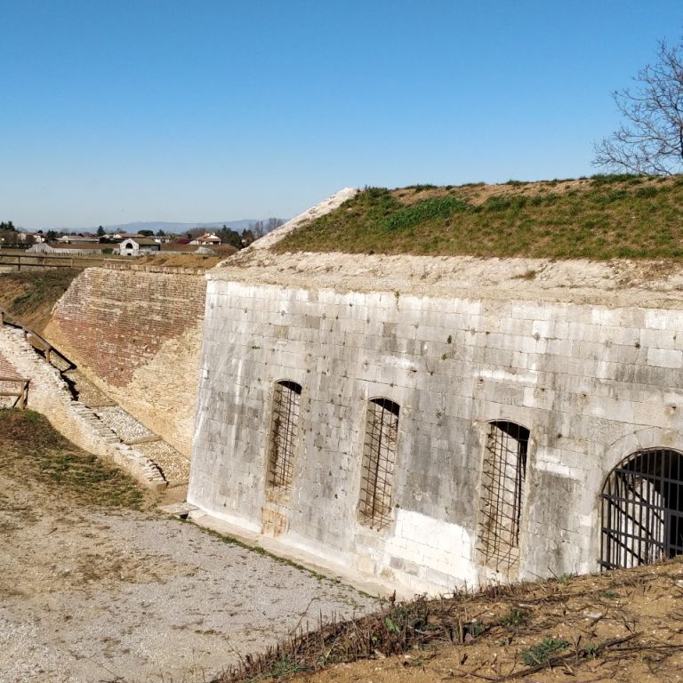 In the Baluardo Donato area, it is possible to admire the Loggia and the ammunition reserve. It is a place that can be visited during major events.